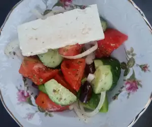 Horiatiki salad