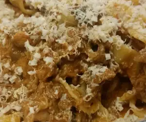 Arni Stifado- lamb stew with house pasta