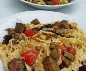 Pasta with roasted veg